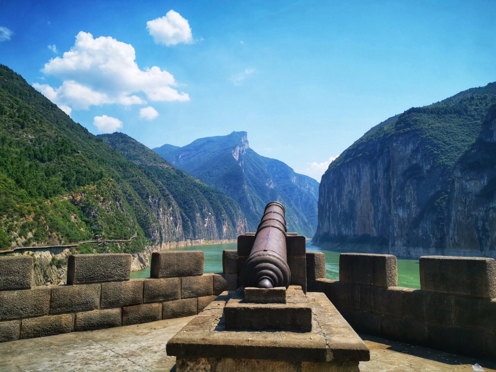 奉节白帝城瞿塘峡一日游 奉节高铁去年开通,有幸从重庆北高铁到奉节. 