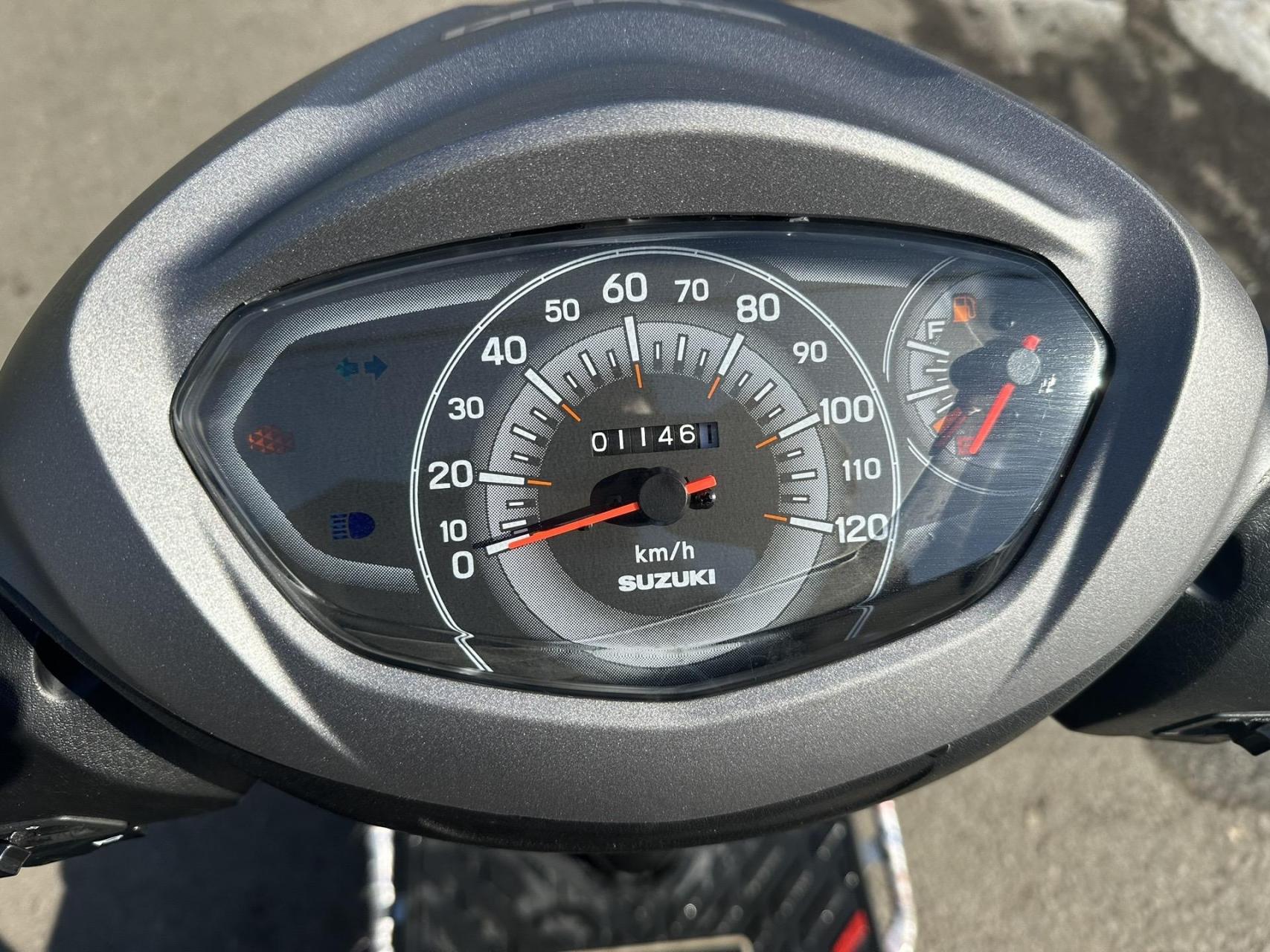 最新到货23年底铃木uu125 百年纪念版一台,实表1000多公里,手续齐全