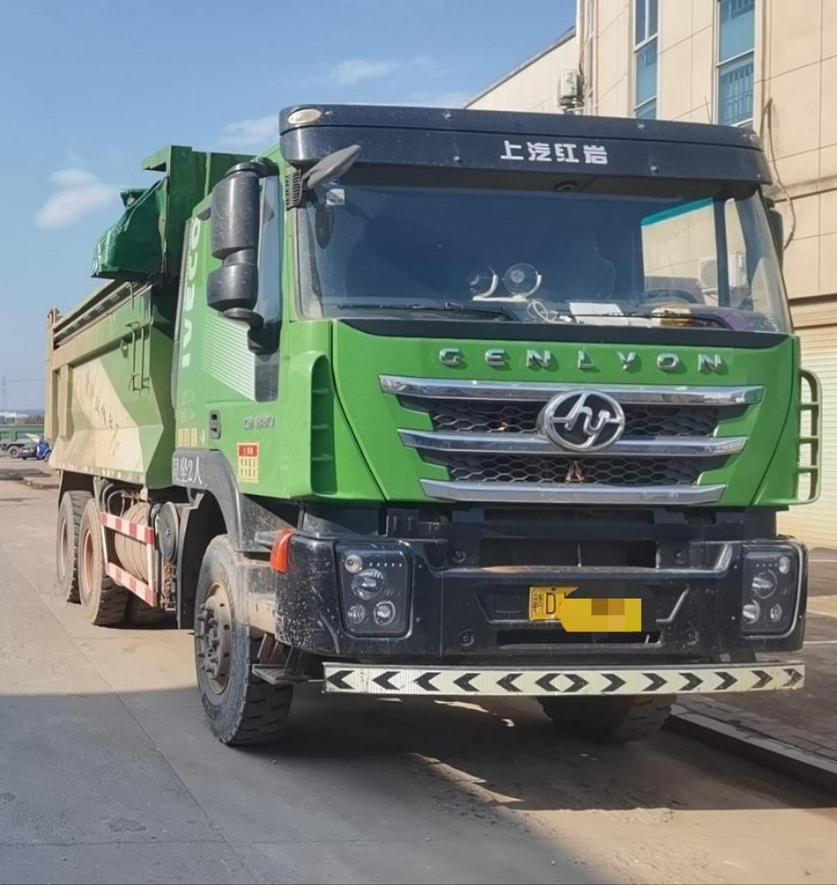 环保渣土车 杰狮390马力19年7月份货箱5.6精品车况商业险同步