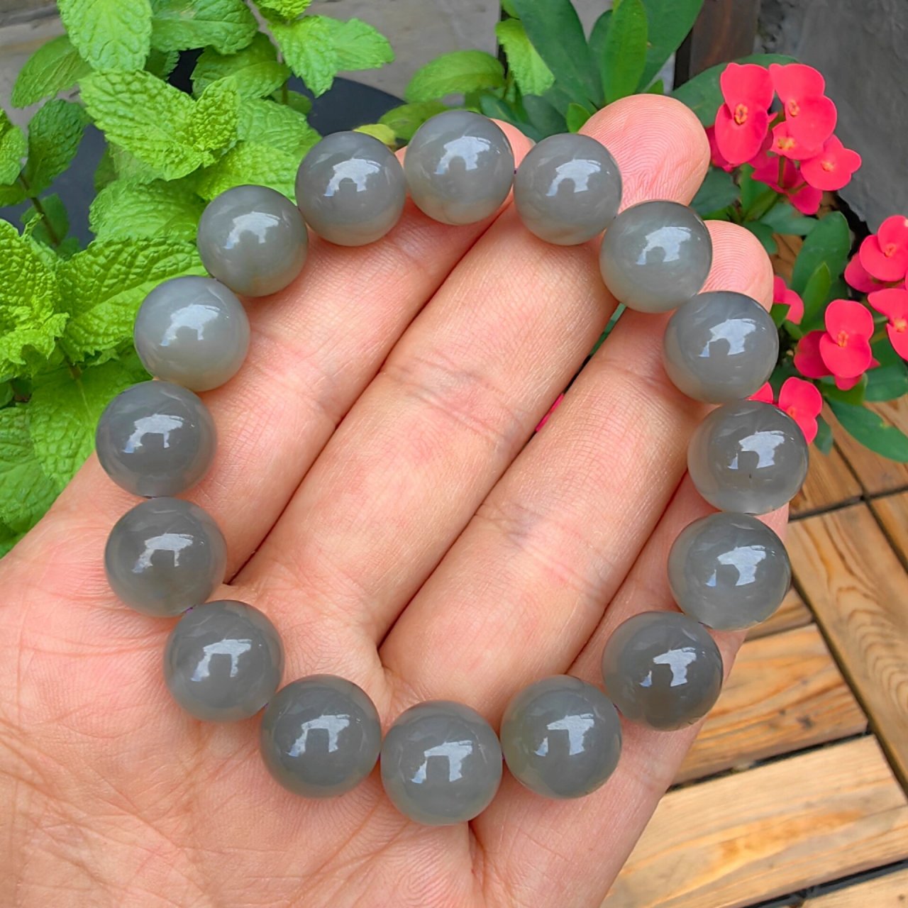 【和田玉新品】烟青玉手串 直径12㎜,油性润度都不错