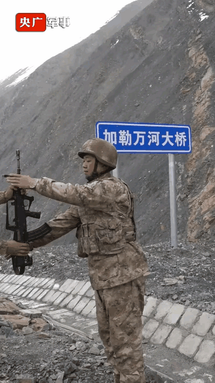 "我叫王新超,今年22周岁,在喀喇昆仑高原加勒万河畔