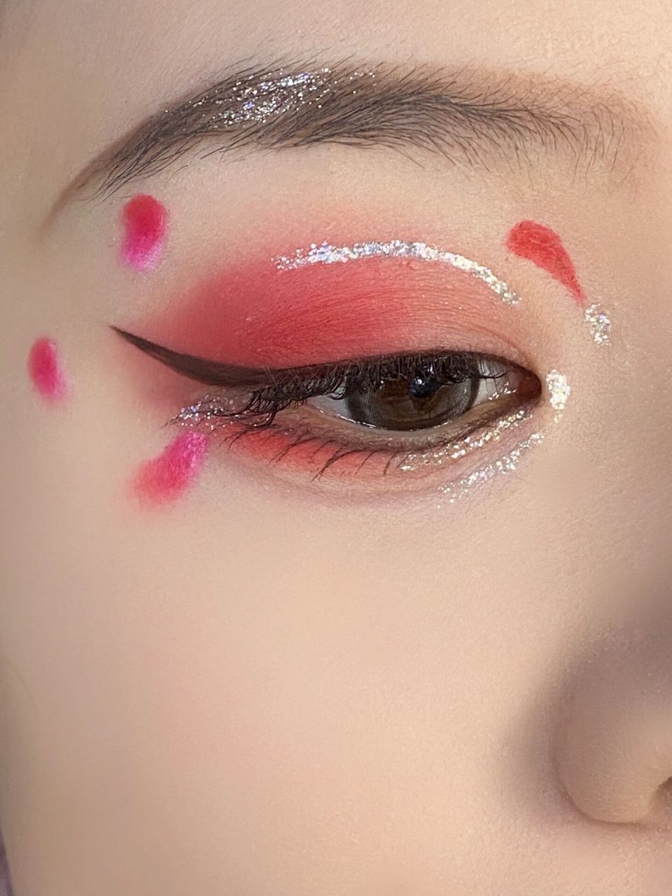 古风插画仿妆 | 女儿国国王 今天画一个古风女儿国国王仿妆~ 说什么