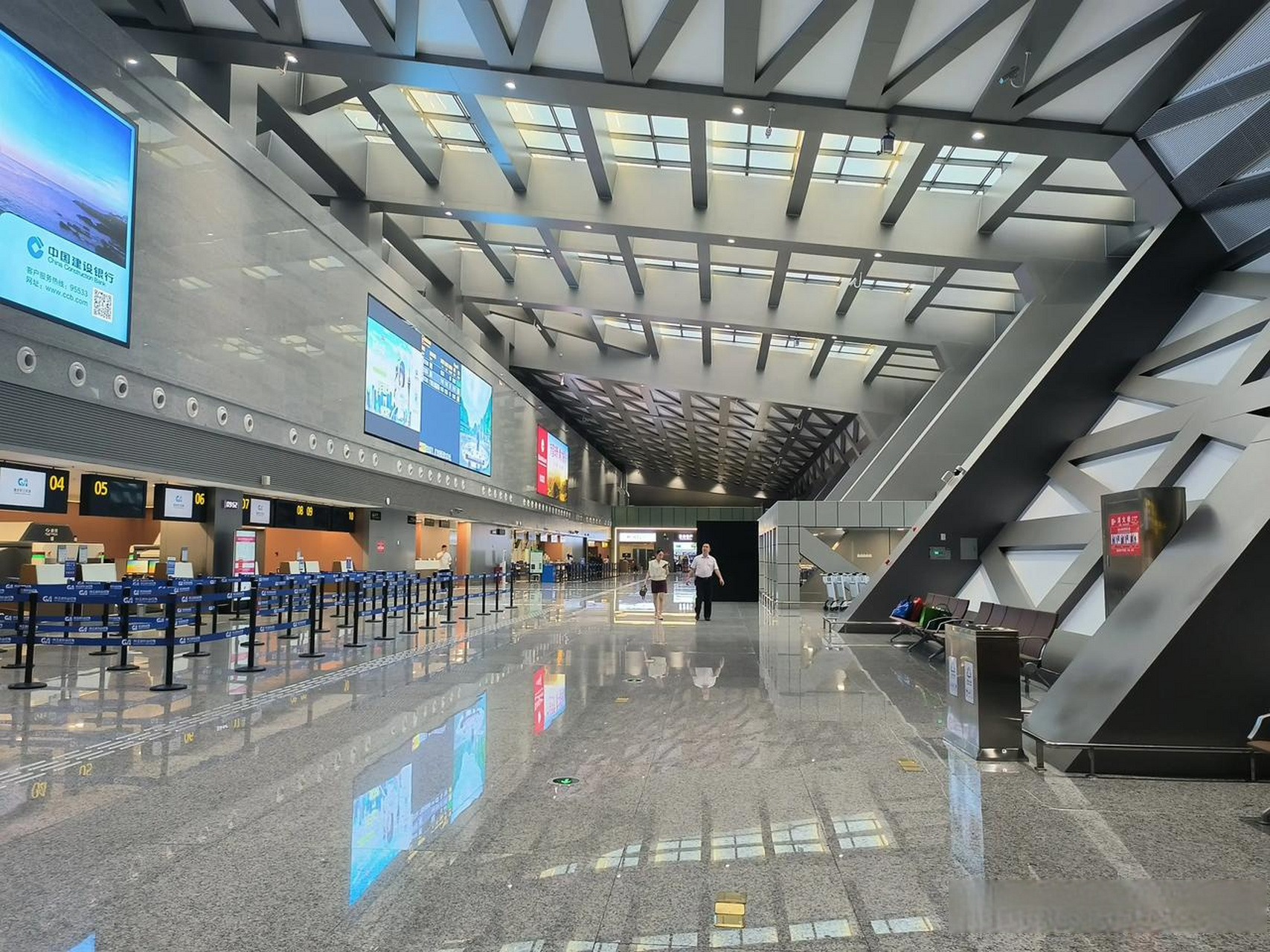 黔江武陵山机场新航站楼,提升了一个档次