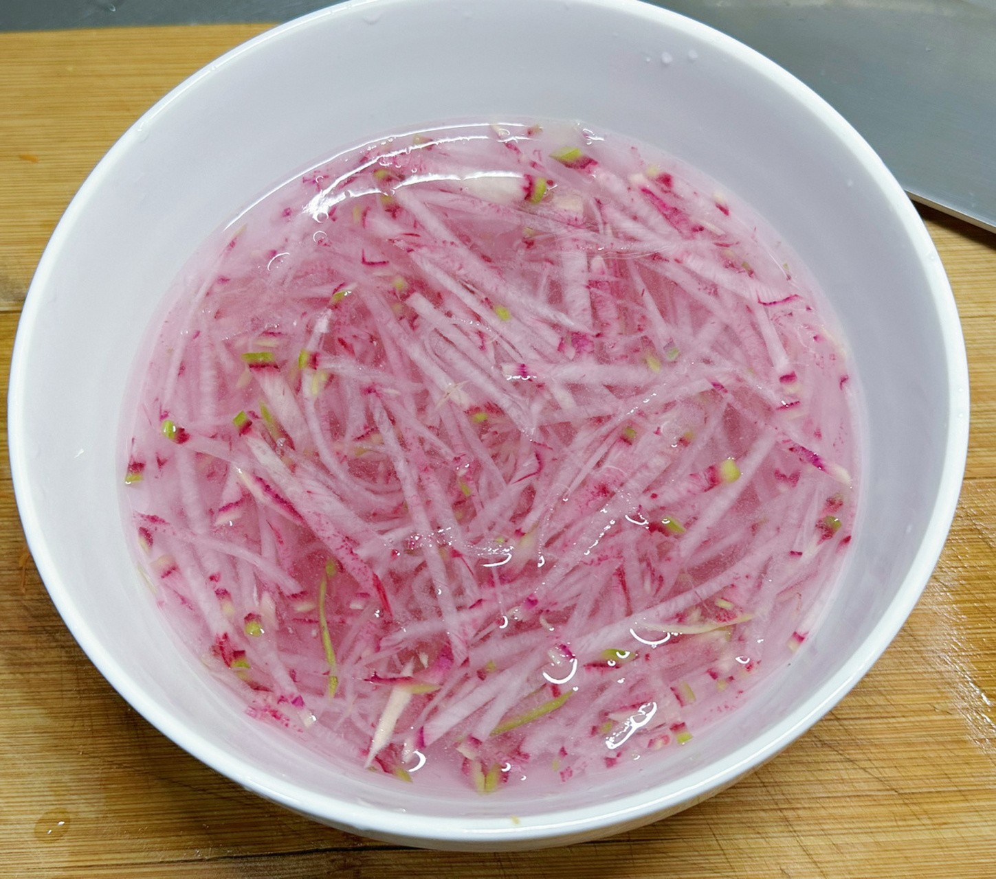 糖醋凉拌萝卜丝～酸甜可口 过年荤菜吃太多,来盘凉拌萝卜清爽一下吧!