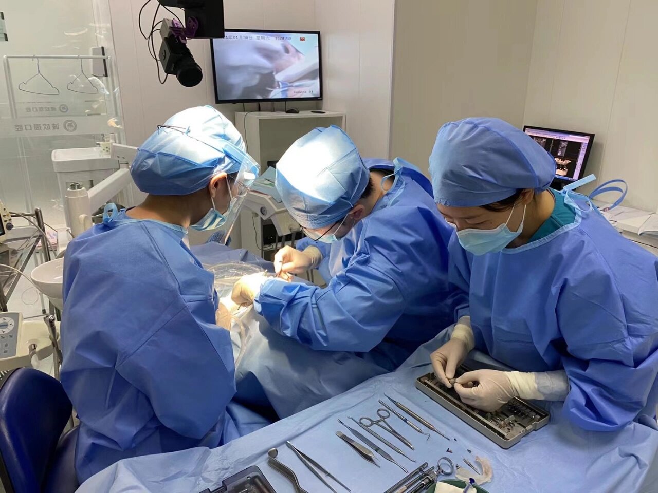 包含首都医科大学附属整形外科医院"医院黄牛挂号助理",的词条