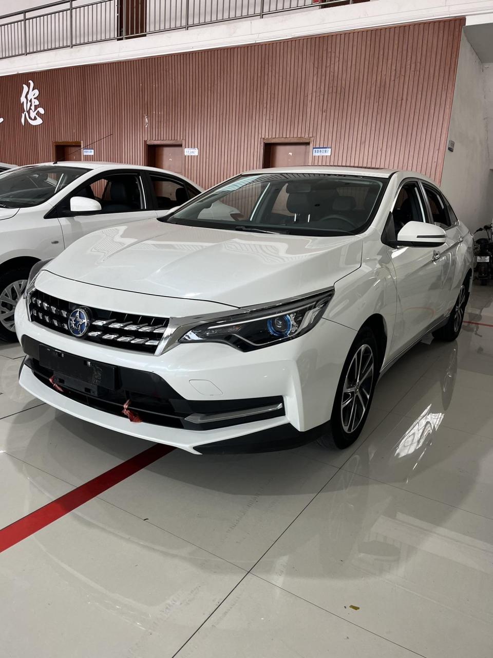 新到2021年启辰d60 自动档 电子手刹 自动驻车 大屏导航 一键启动 多