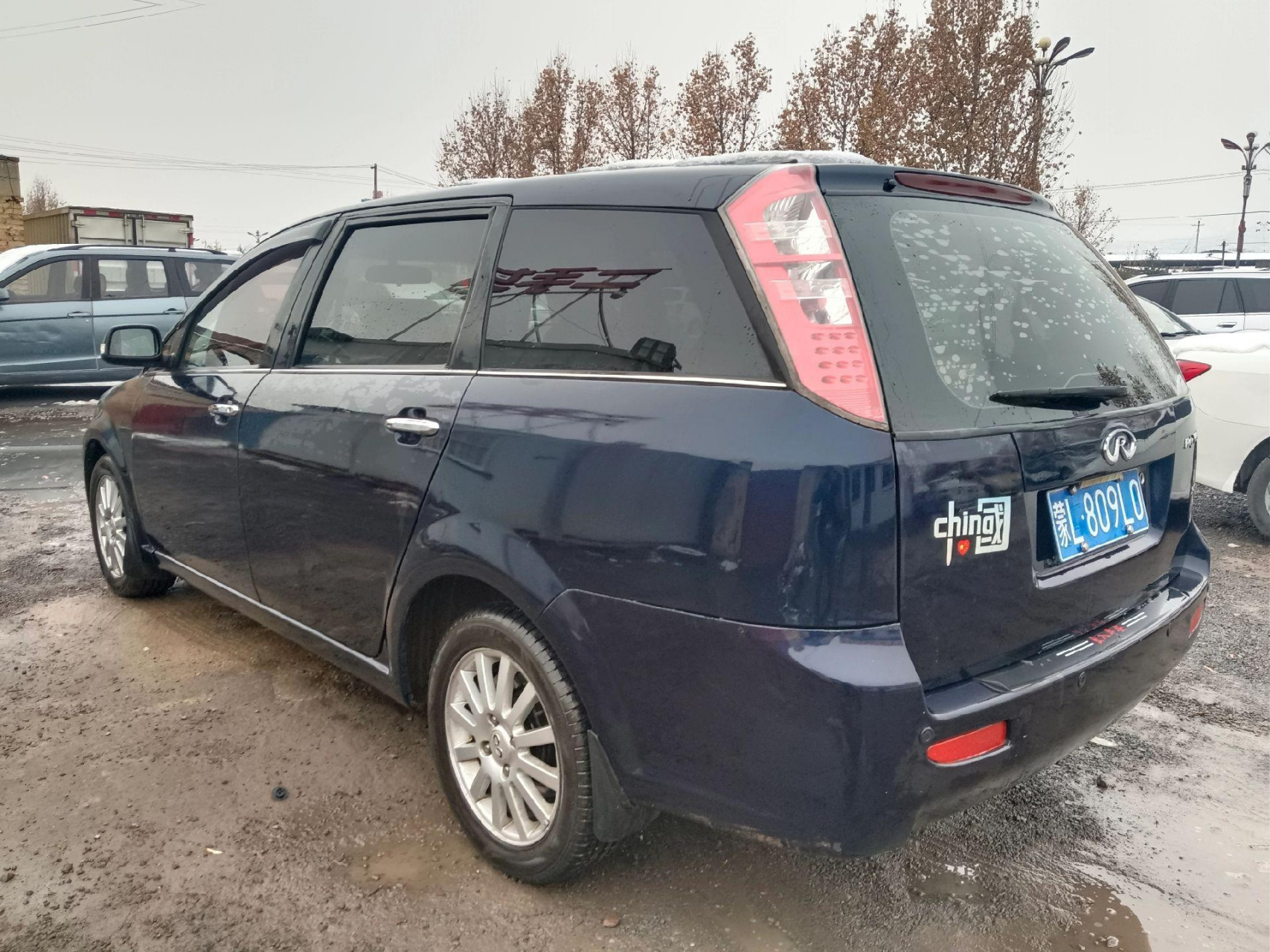 置换下10年奇瑞威麟v5,7座mpv车型,2.0自动档!多功能方向盘.