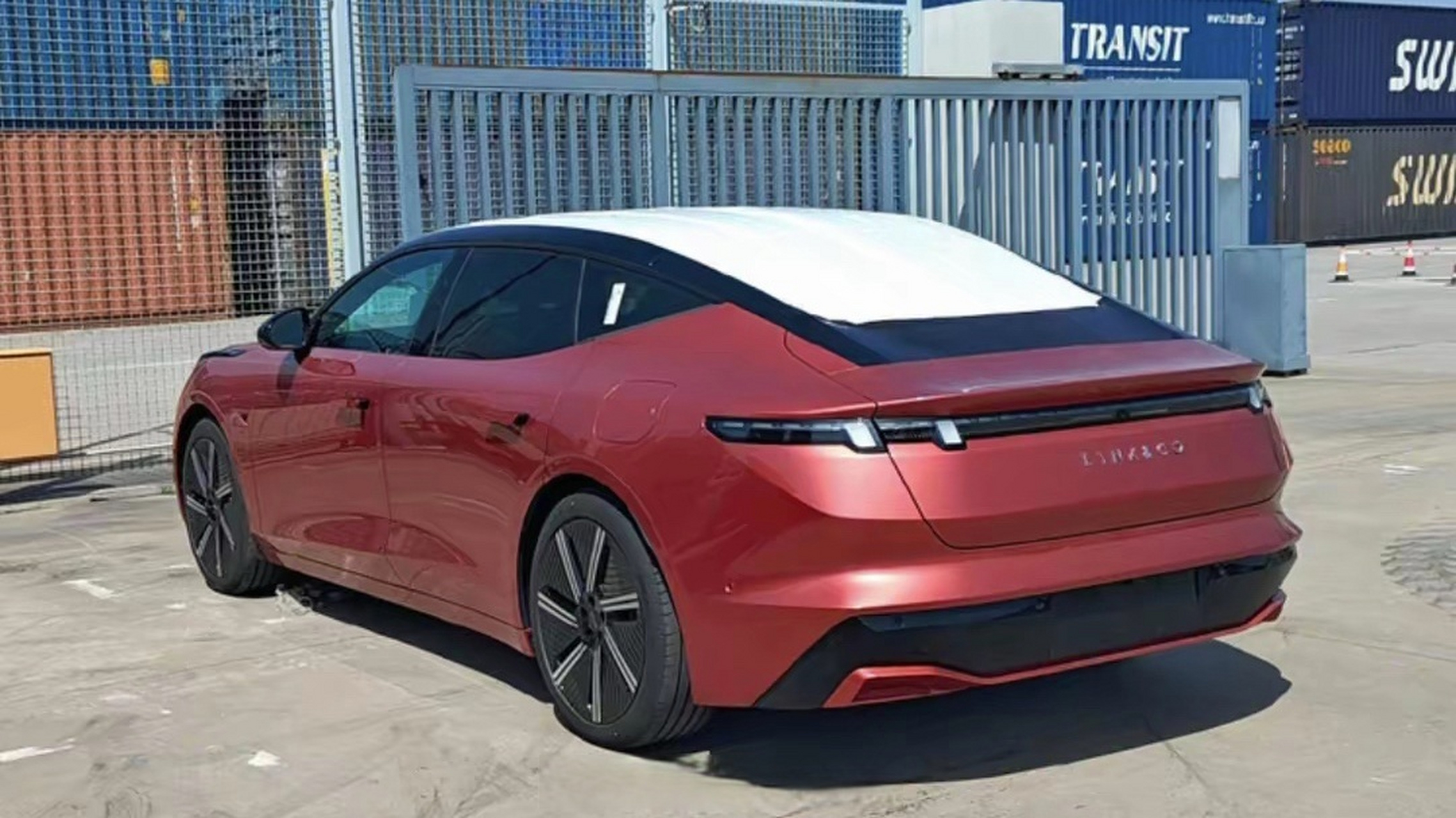 梦见新车# 领克汽车发布了旗下全新纯电动车——领克zero的预告图,并