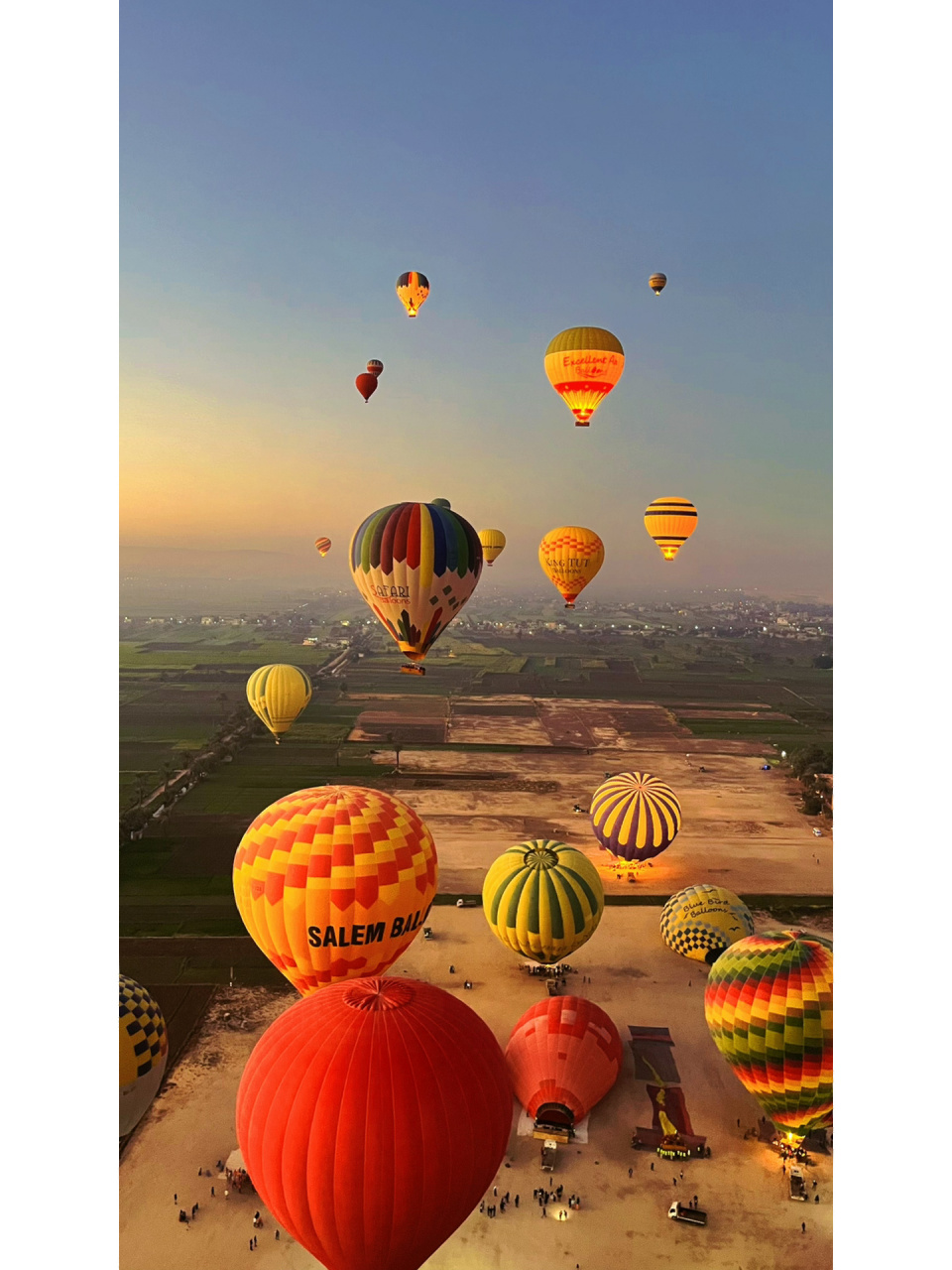 埃及9092卢克索热气球 九十美金一个人 	 如果要看日出的话 大概