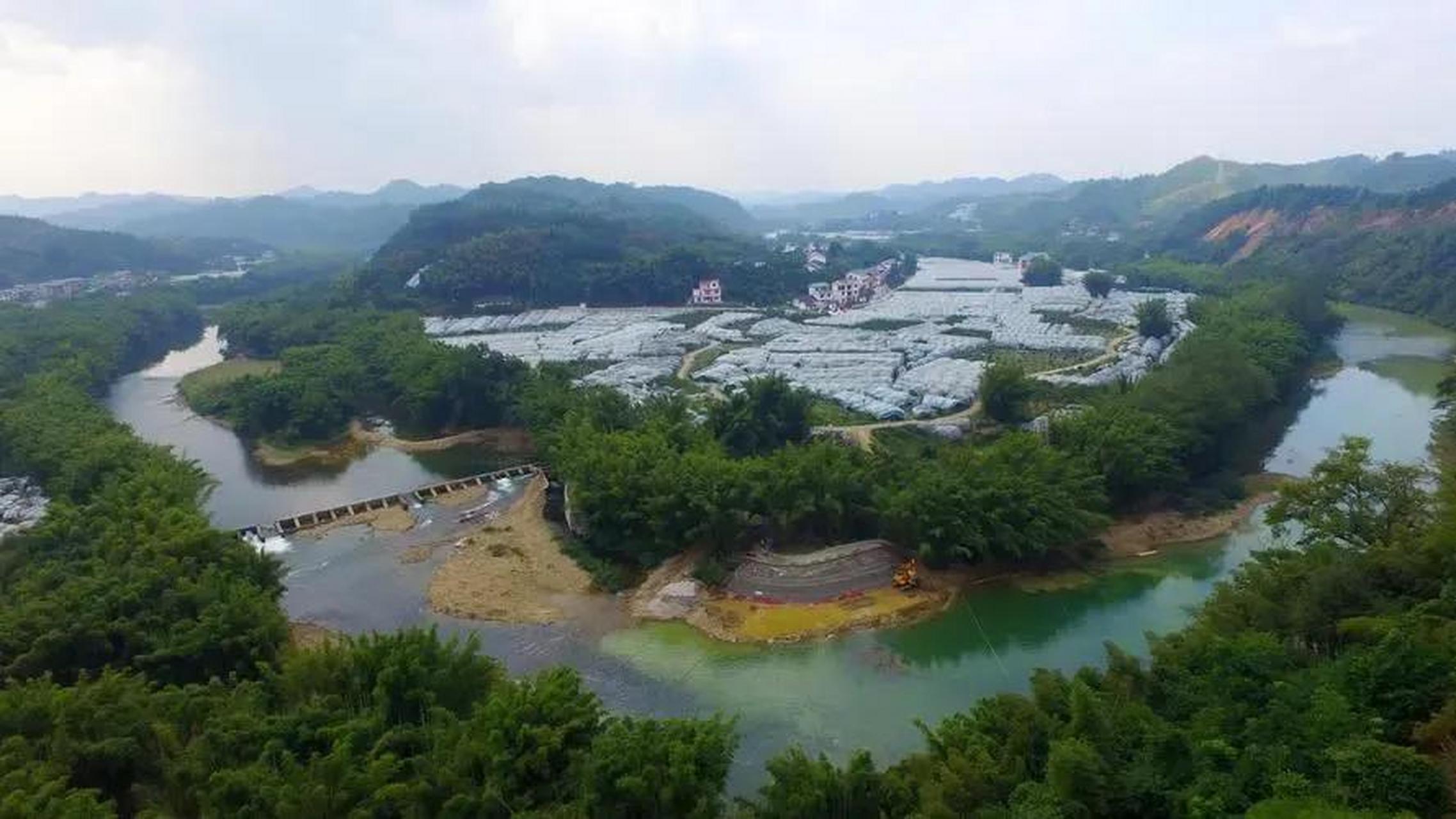 大将镇,融安县辖镇.位于县境北部,县人民政府驻地北21千米.