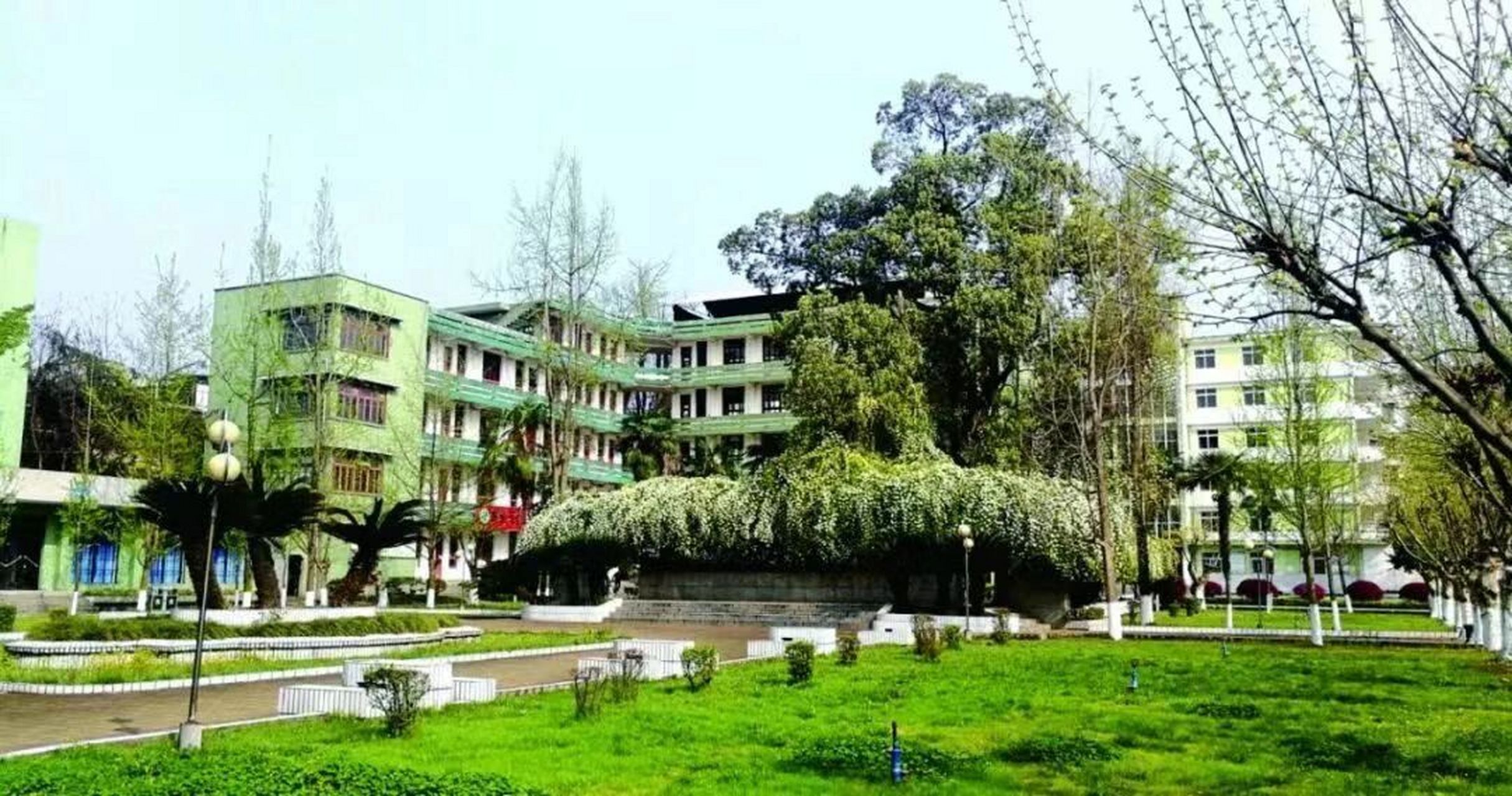 西华大学彭州校区 马上志愿填报就要结束了,最后发一下西华的彭州校区