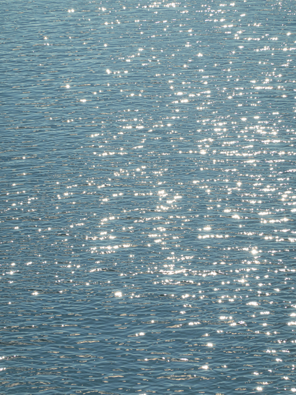 成语解释:波光粼粼