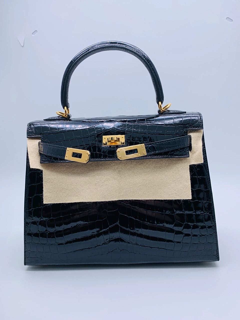 爱马仕kelly25黑金两点鳄鱼皮包包 随缘价9040w