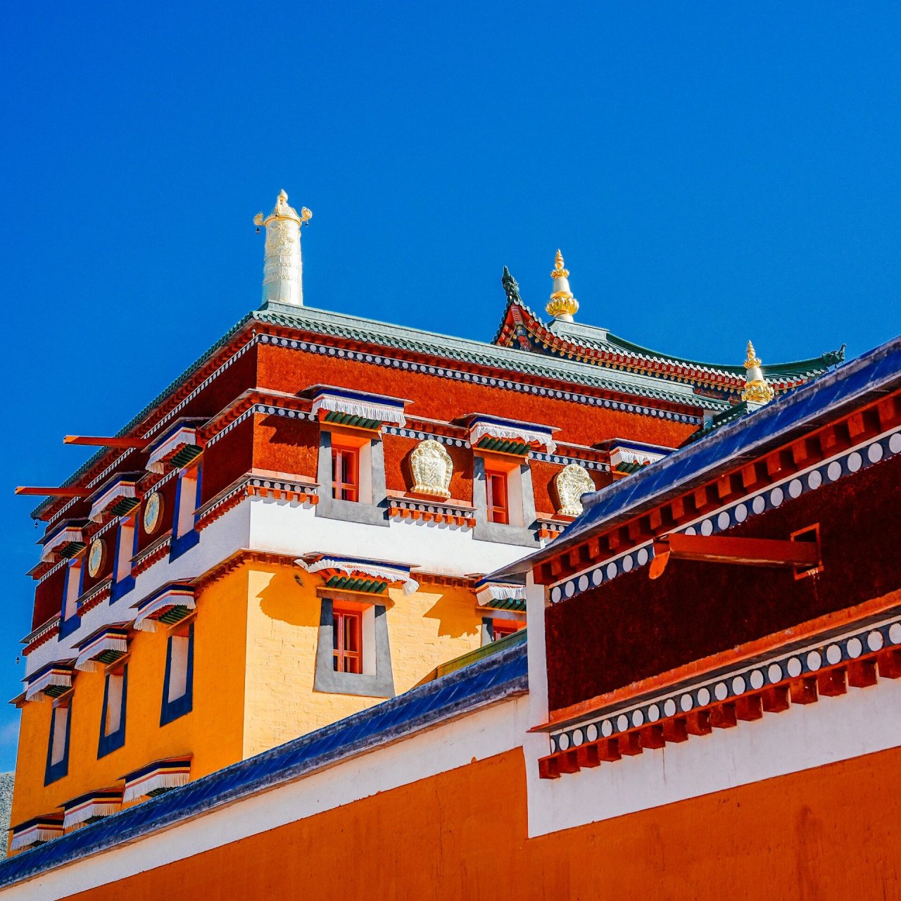 藏传佛教寺院图片