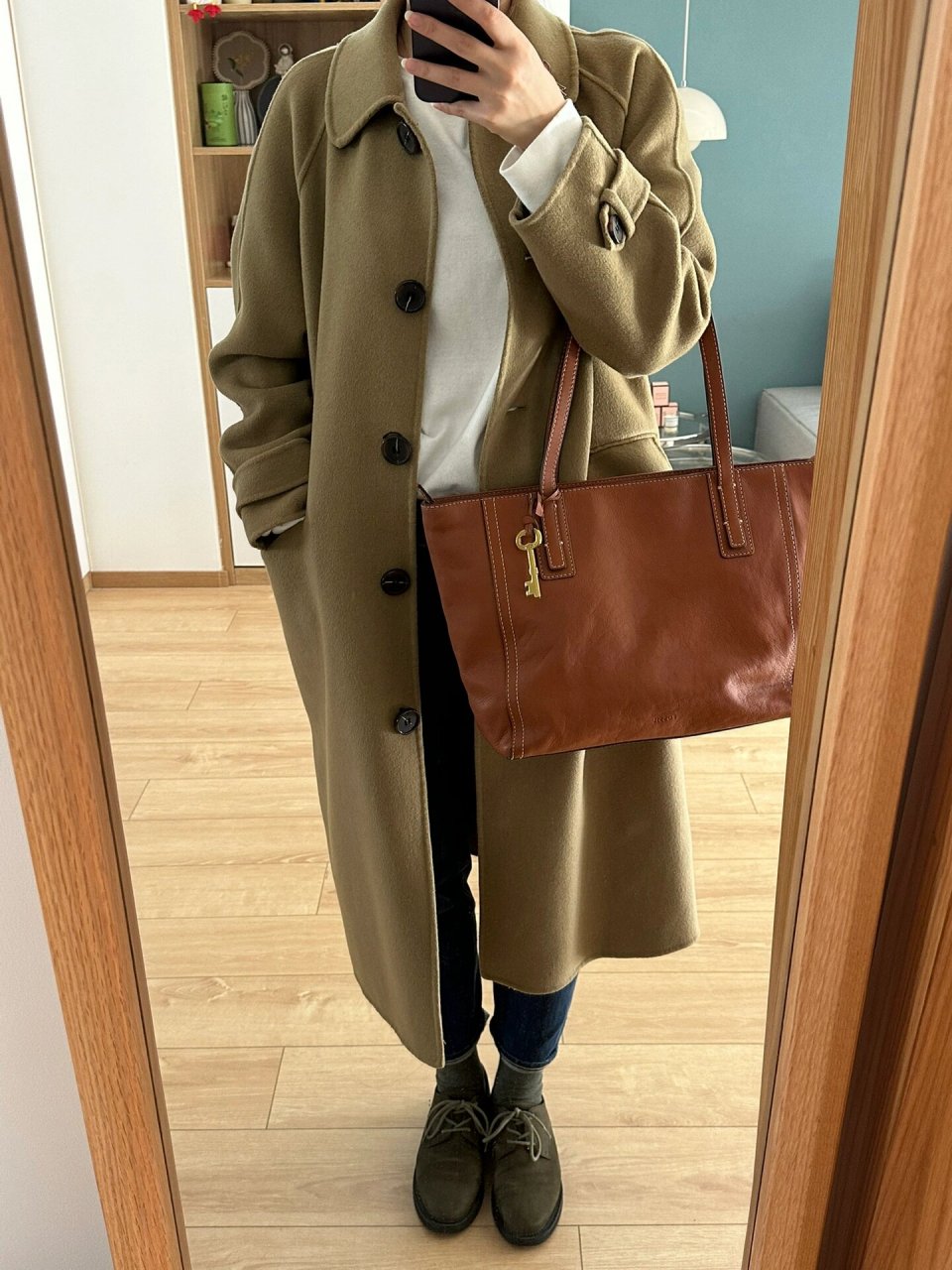 05咸菜绿大衣 | 原来还可以这样搭配   这种颜色可以叫咸菜绿,苔藓