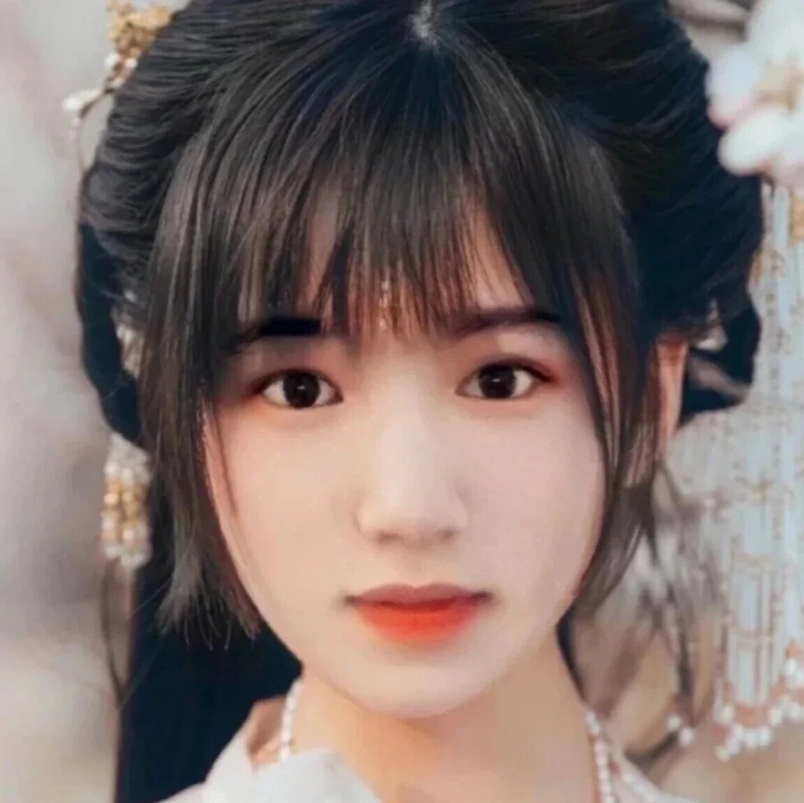 宋亚轩女装头像