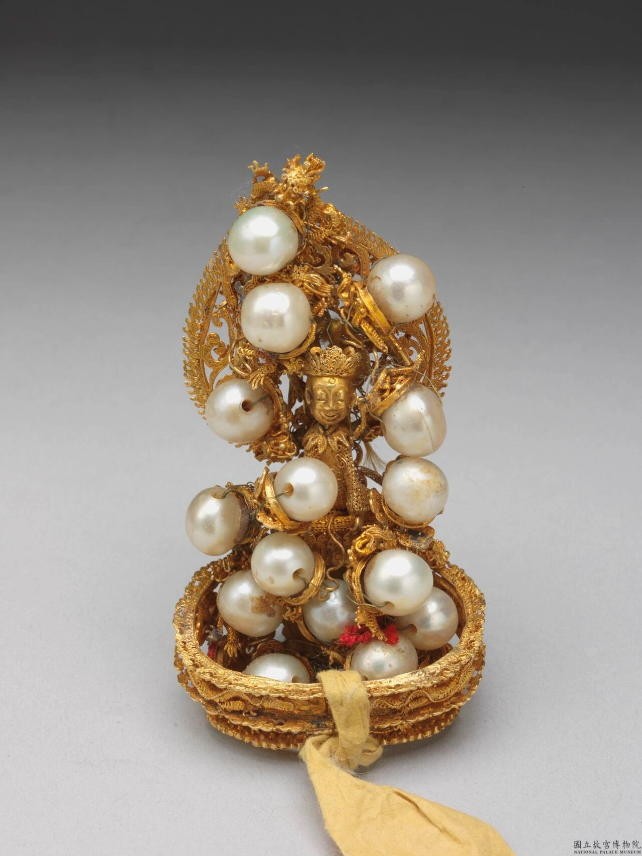 馆藏古珠 清 皇帝夏朝冠金佛