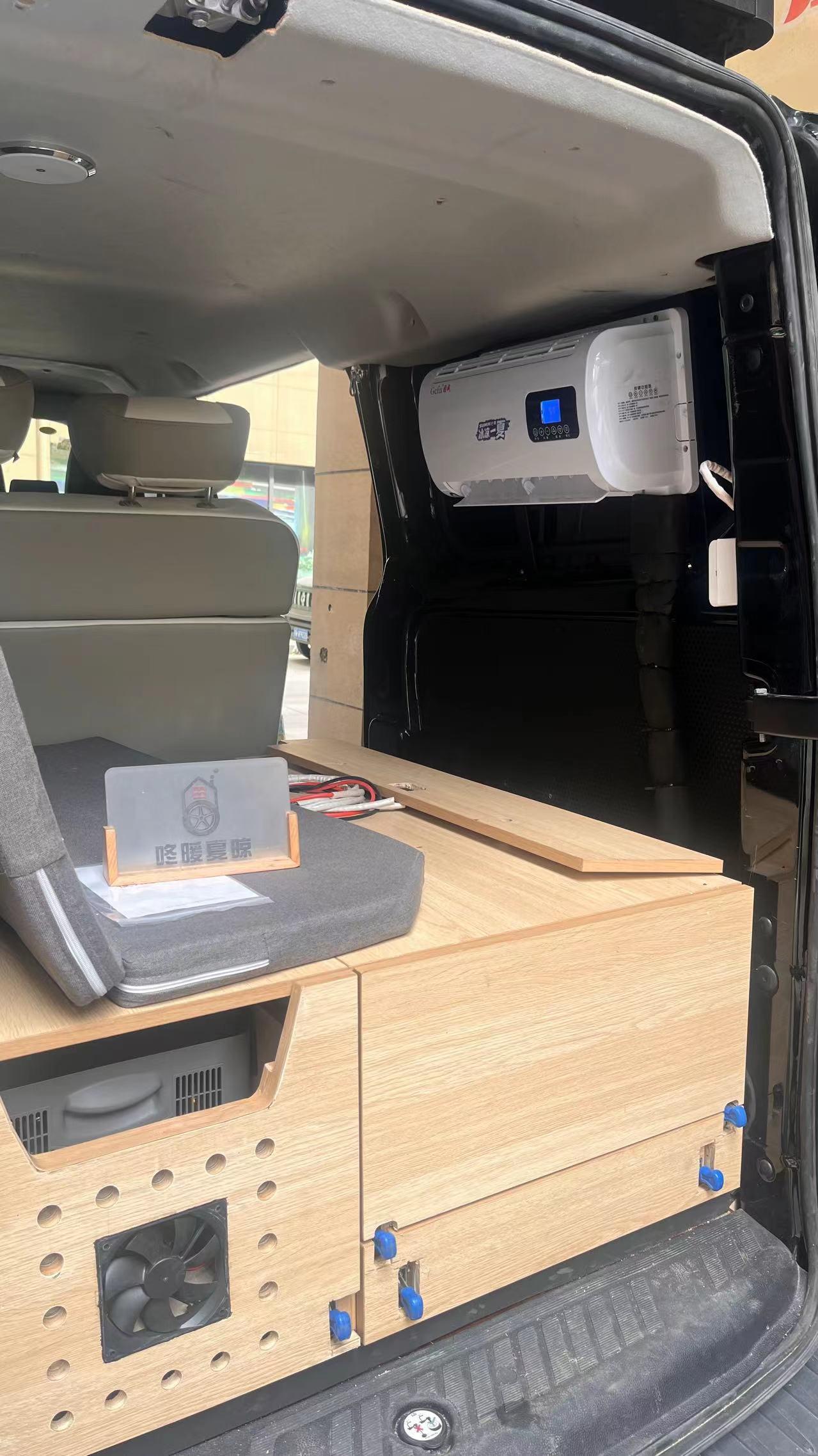 武汉专业驻车空调改装,福特全顺底顶改装分体变频空驻车空调 房车改装