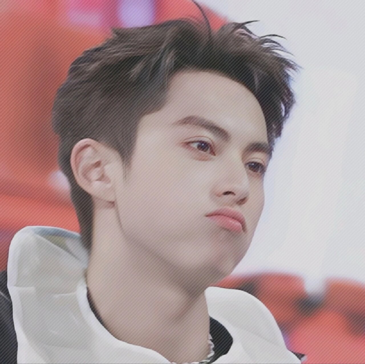 wechat王鹤棣头像 -永远热血,永远真诚,永远热爱- 	 这更新速度爱了吗