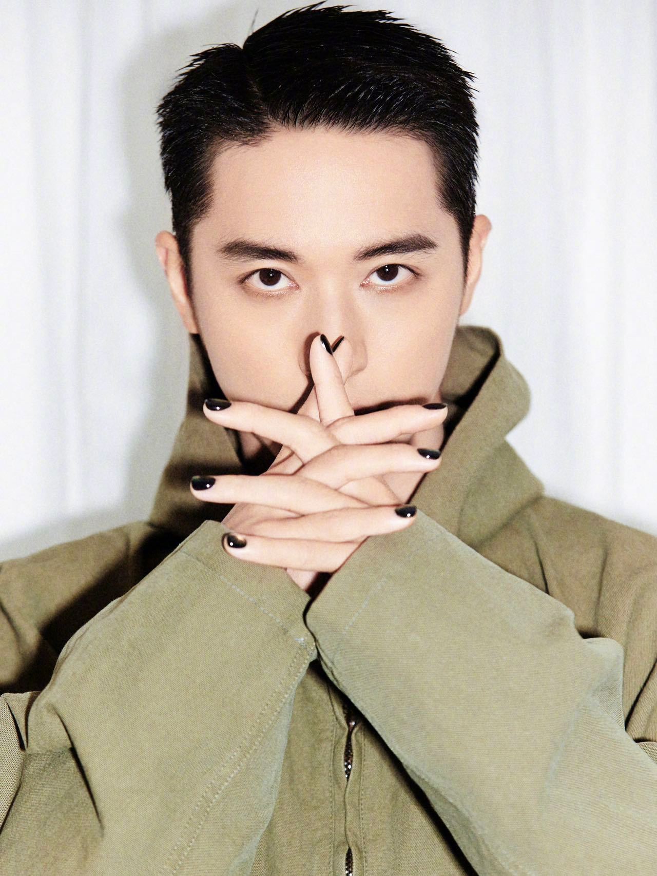 许魏洲军绿色套装造型# 许魏洲zz 和末世机能风适