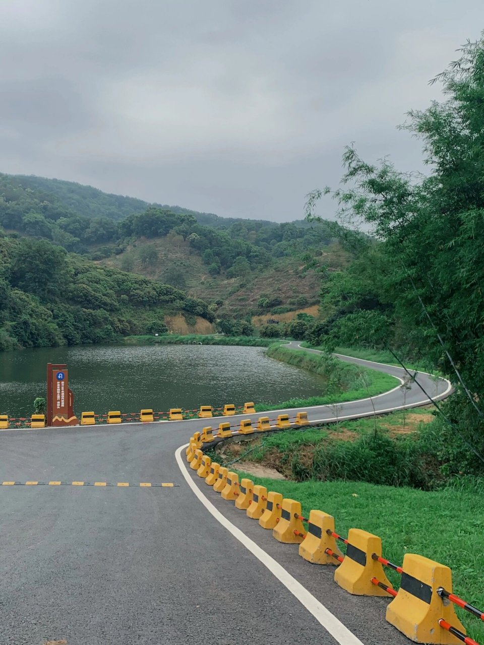 广州水声水库徒步环线开啦98近地铁风景超美  亲水临山绿植茂密,有