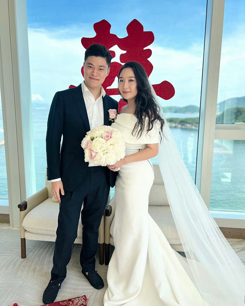 梁家辉参加女儿梁颖晨和女婿婚礼的合照9615