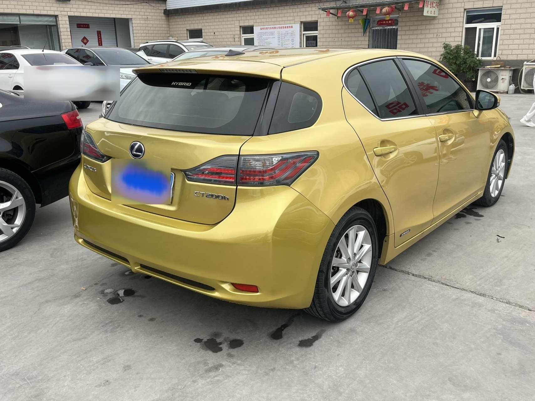 x 雷克萨斯ct200h 混动版 两厢自动挡 实表仅仅行驶10万公里!