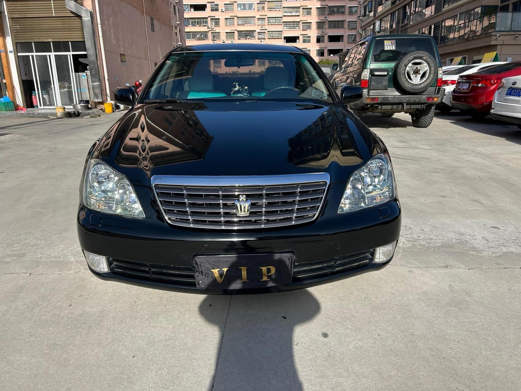 08年丰田皇冠,极品车况,一次保险没出过,13万公里实表,5.5米