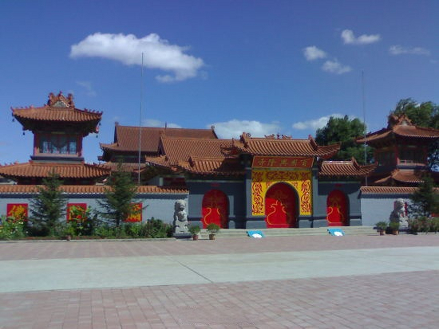 镜头里的宽城#【百国兴隆寺 规模之大全国罕见】百国兴隆寺位于宽城