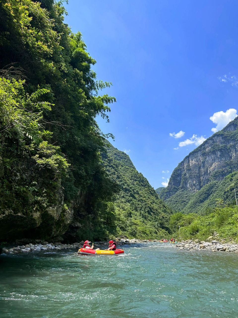 麂子渡漂流|恩施最值得一去的峡谷漂流 趁重庆最热的时候来这边找朋友