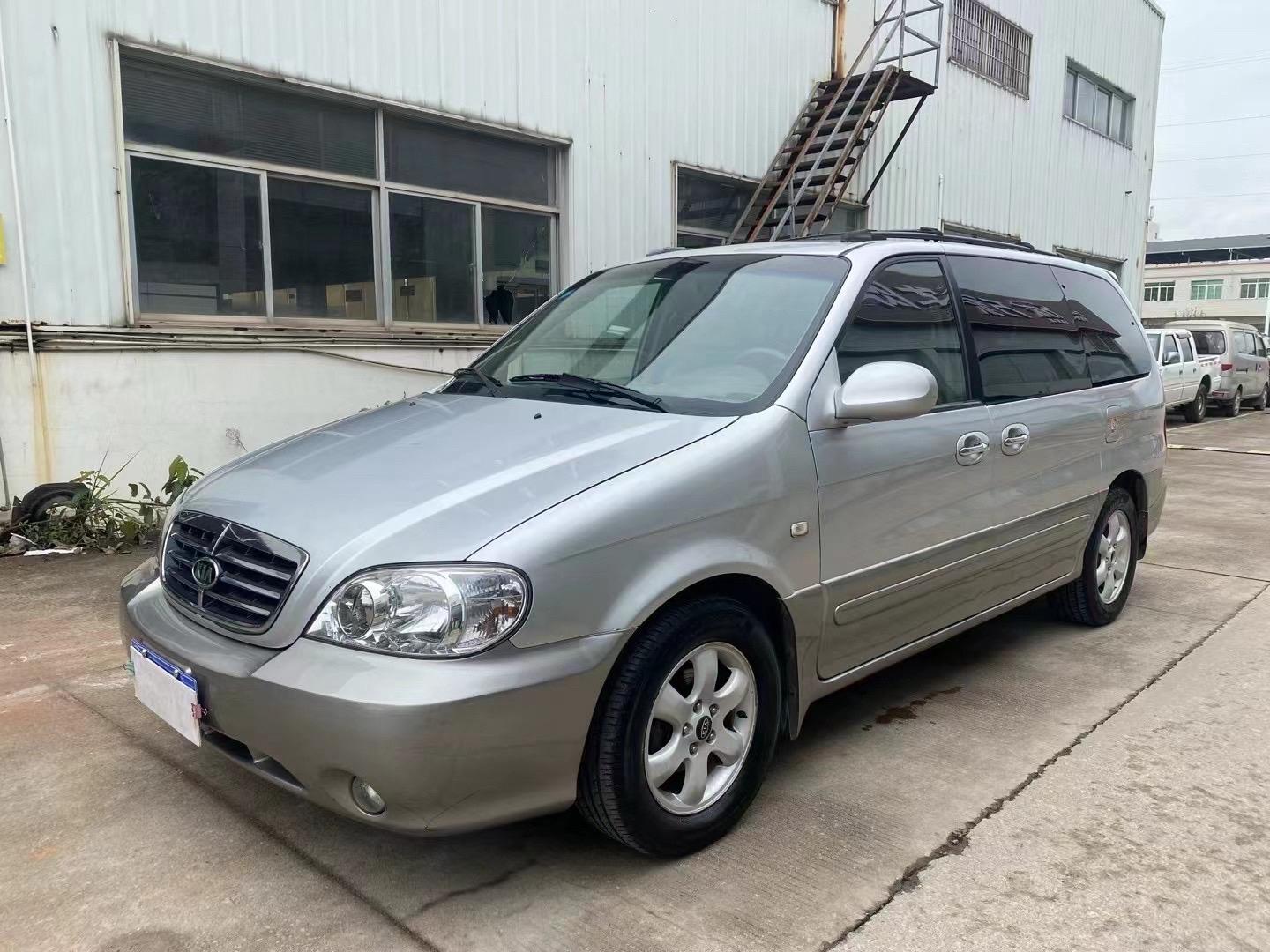 精品本地09年起亚嘉华7座mpv,2