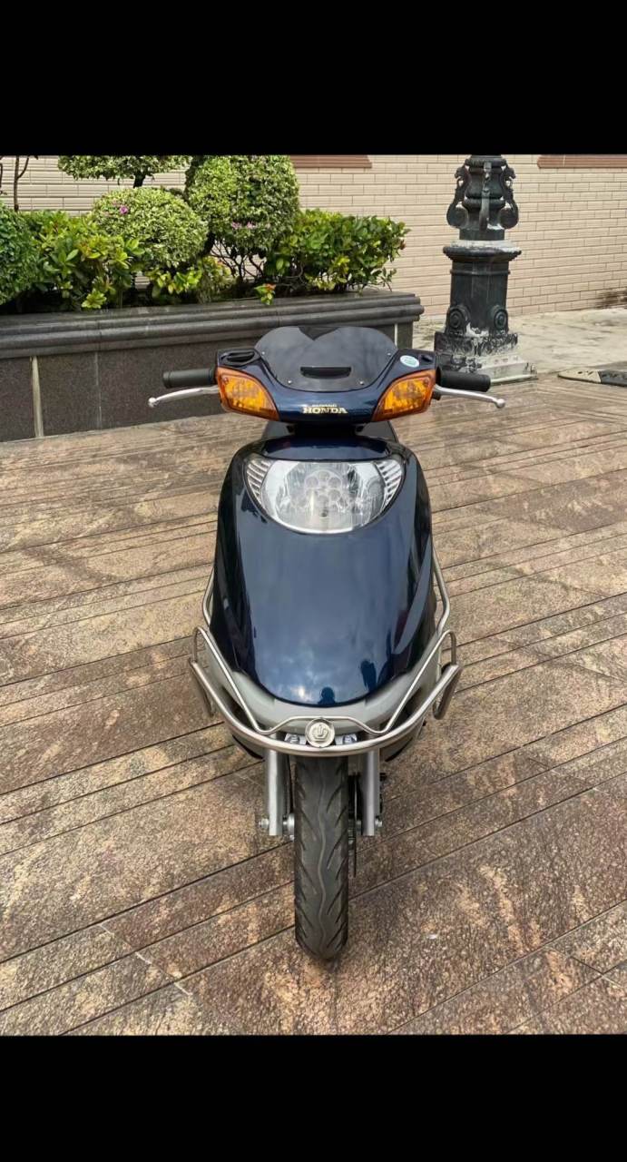 五羊本田喜悦100cc  每个男人都有一个机车梦