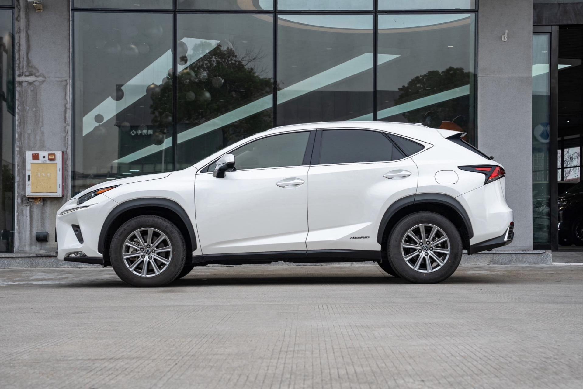2020款 雷克萨斯nx 300h 前驱 锋尚版 带全速自适应巡航,车道保持辅助