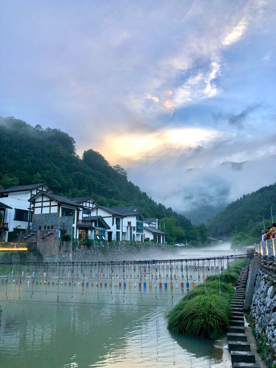 广元市月坝游记  搭着朋友一家子来玩的 住宿在月坝客栈 当地也有很多