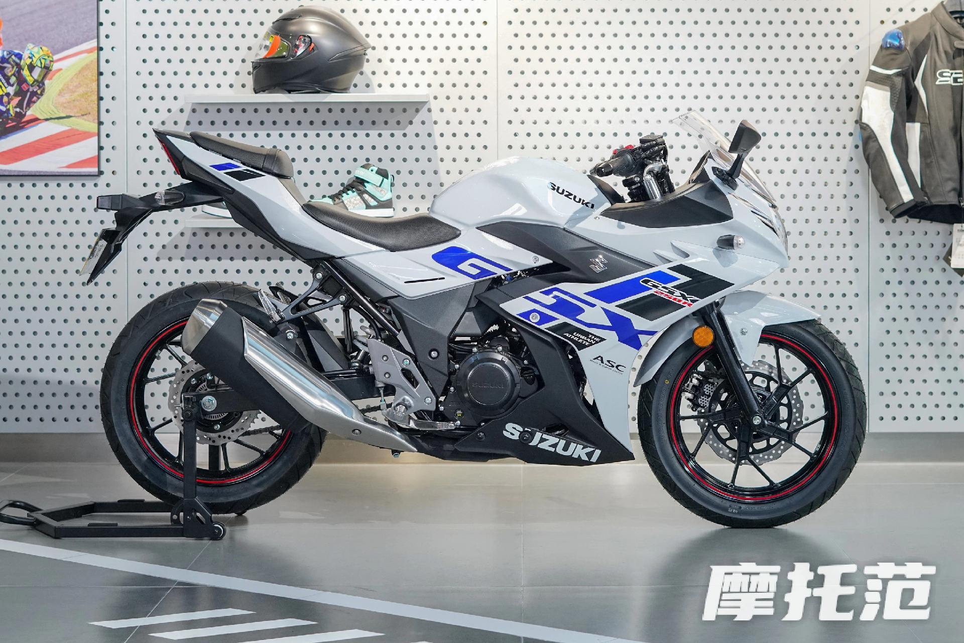 gsx250r冰川白壁纸图片