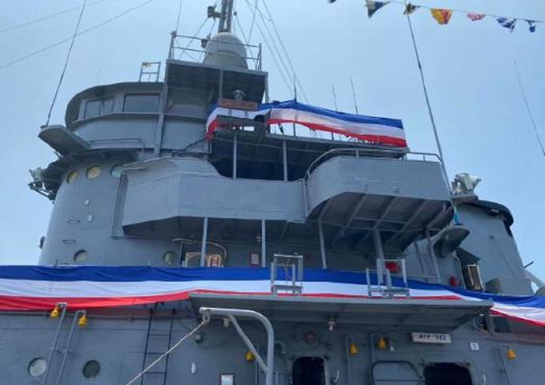 昨天,对岸atf-563号远洋拖船正式退役,该船前身是美国海军"shakori"号