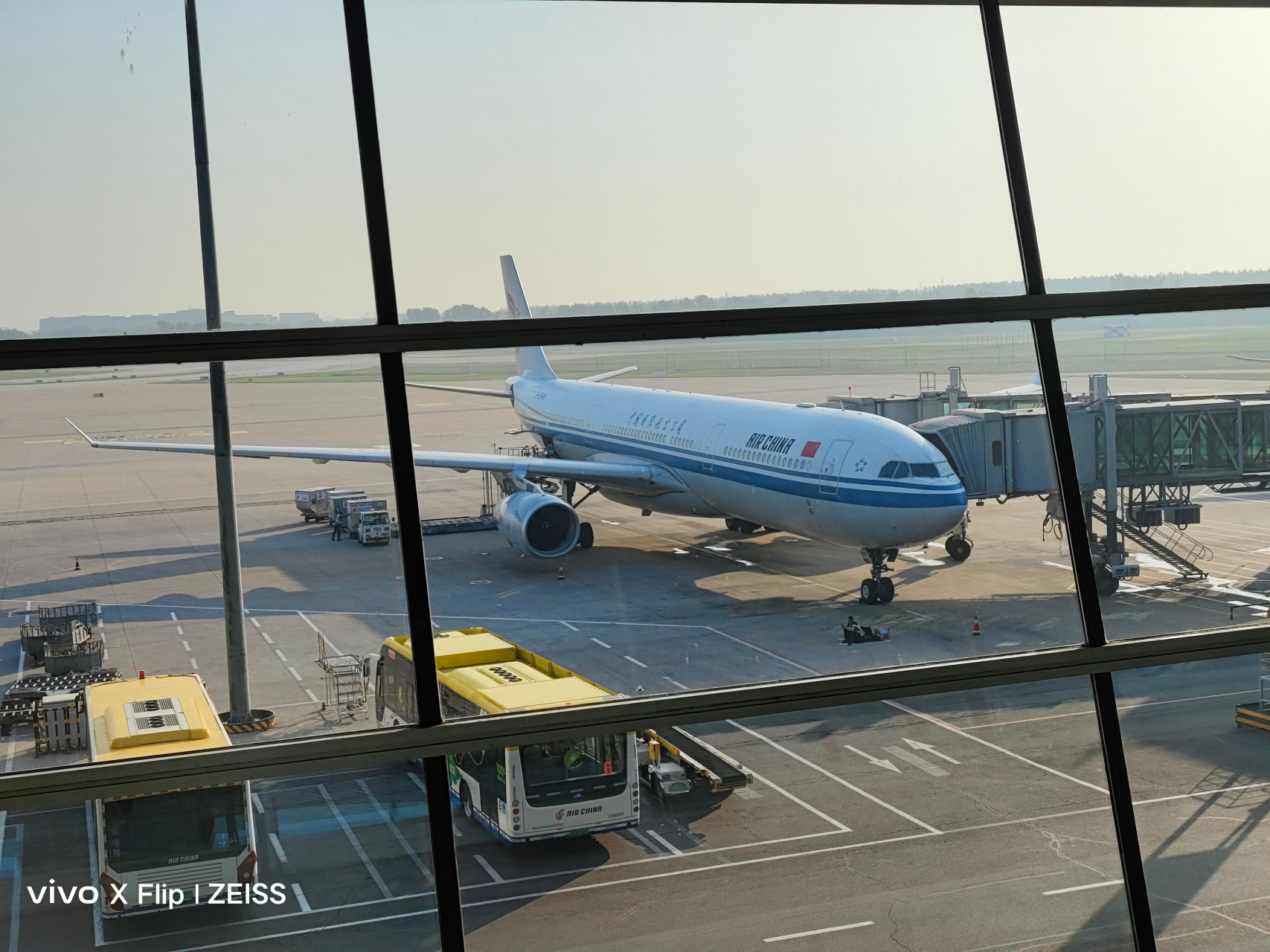 国航空客a330北京去成都参加一个巨好看姑娘的婚礼,又一个漂亮姑娘