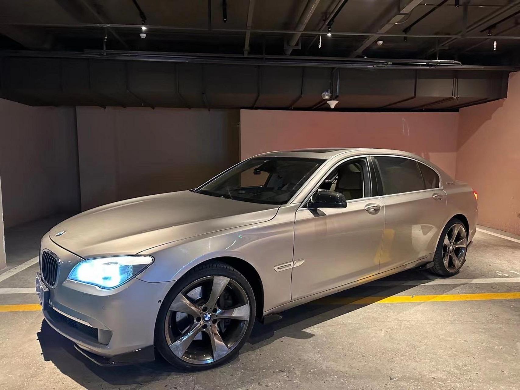 宝马750油电混合.active hybrid 7全网就两台在售. 油电混合王者4.