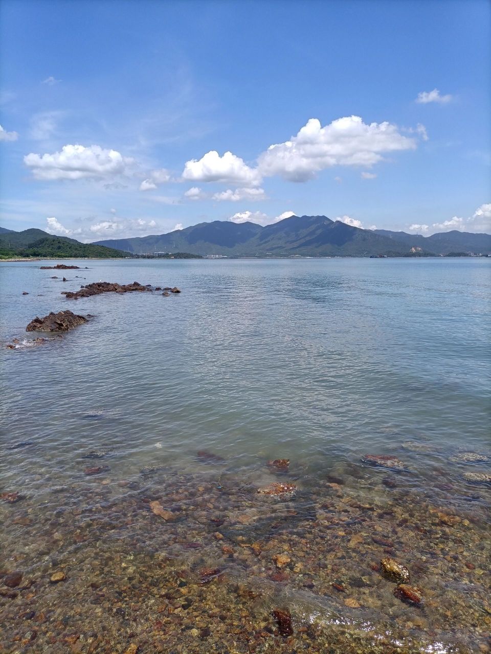 坝光海岸线 坝光海岸线,田寮下到白沙湾 坝光位于深圳最东端,依山傍水