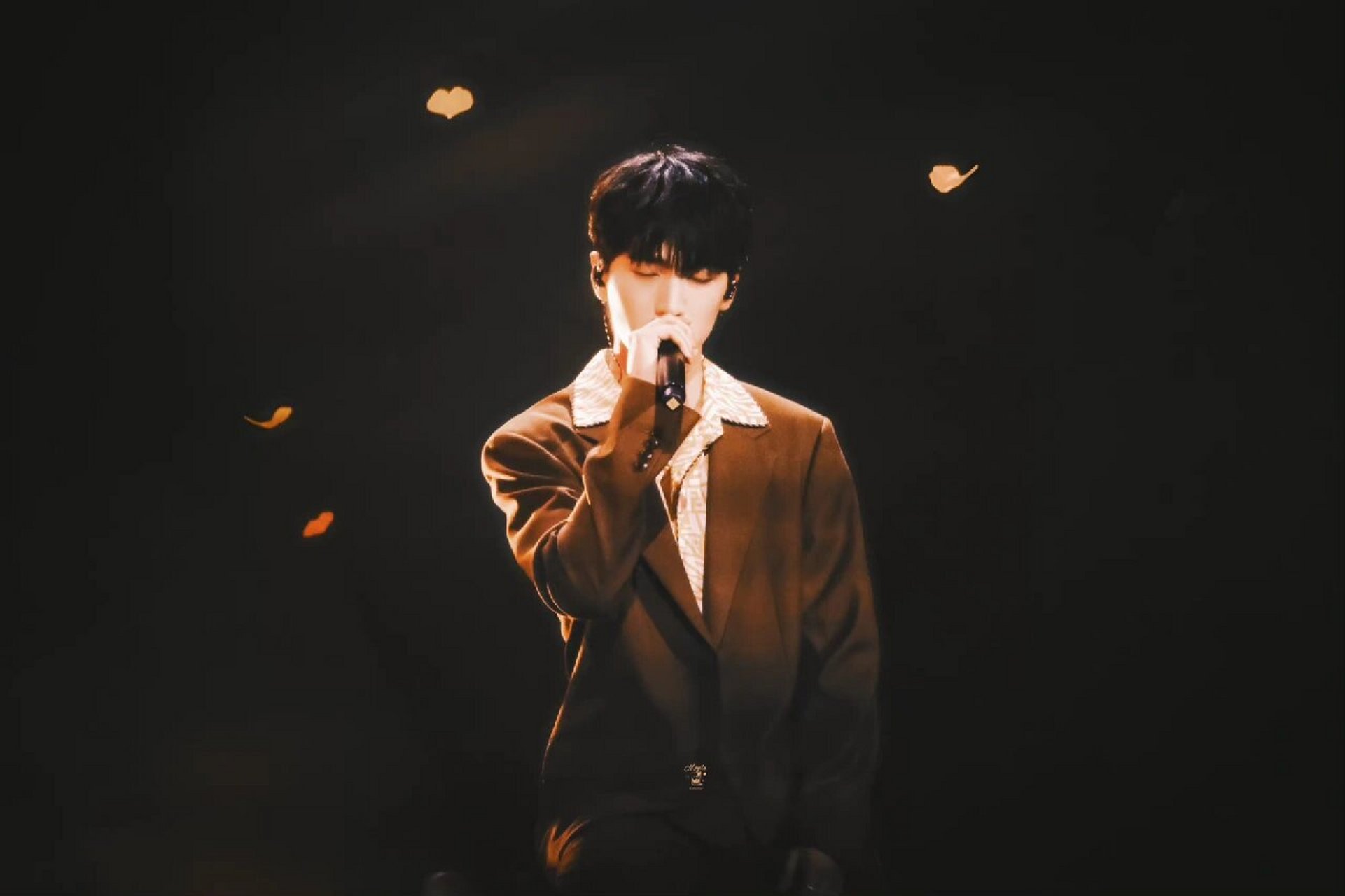 严浩翔绝美壁纸