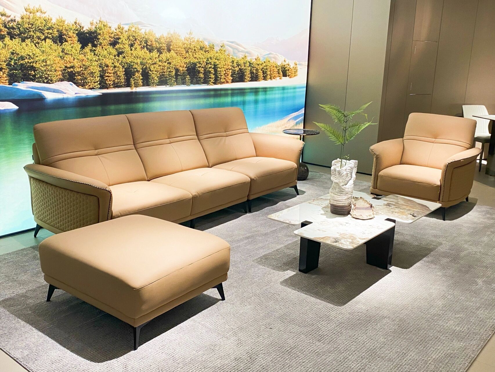 慕驰家居-真皮沙发0915 关于慕驰 慕驰 家居2011年正式由之前单一