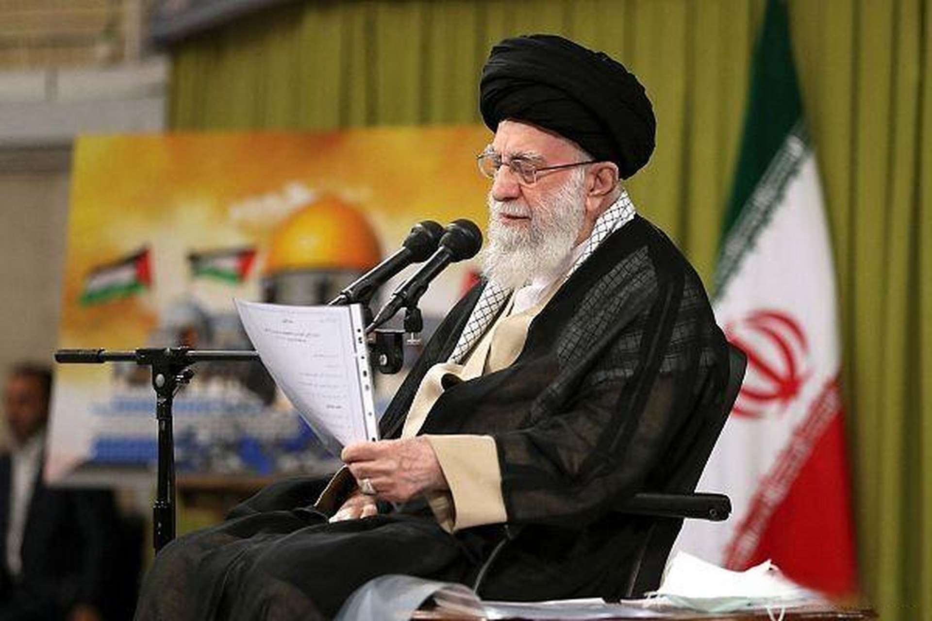 【伊朗最高领袖就巴以冲突发声】据伊朗法尔斯通讯社消息,当地时间11