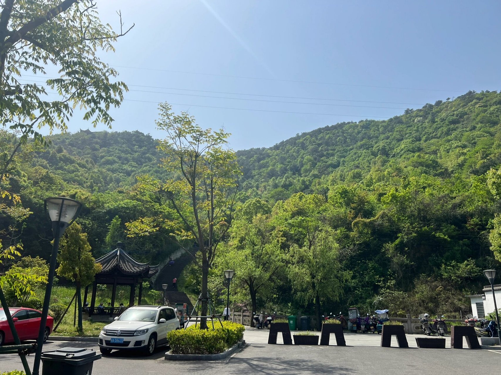 绍兴马鞍驼峰山 绍兴滨海第一高峰,海拔225米,爬起来走走停停大概50