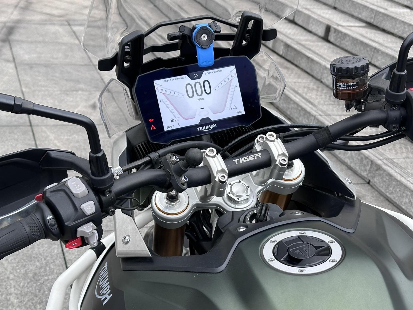凯旋最好骑的拉力车,tiger900rally pro,22年5月出厂,同年8月上牌
