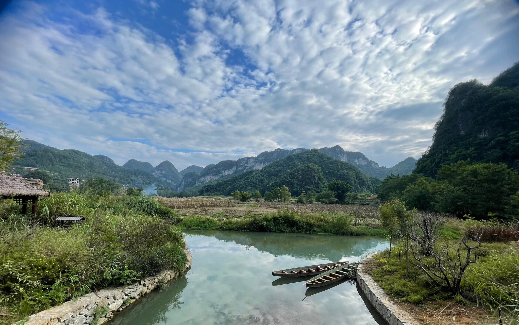 坝美村风景图片