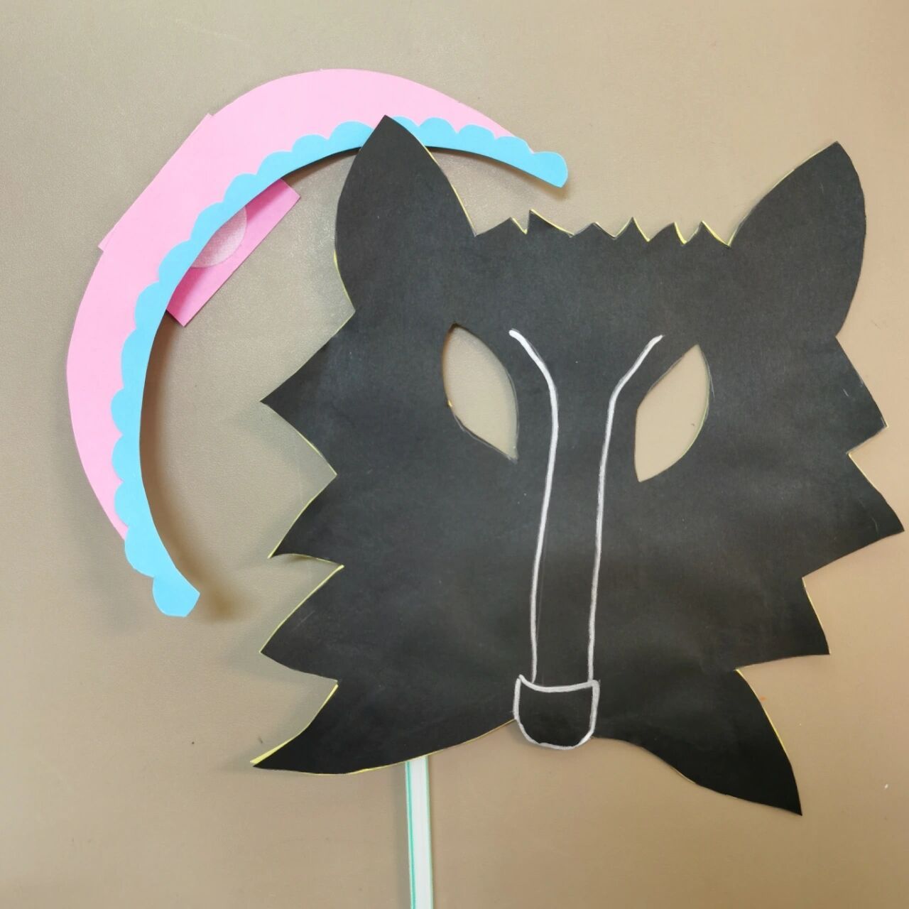 儿童故事小道具-手工小红帽面具 每次为了功课都要搅尽脑汁构思, 想出