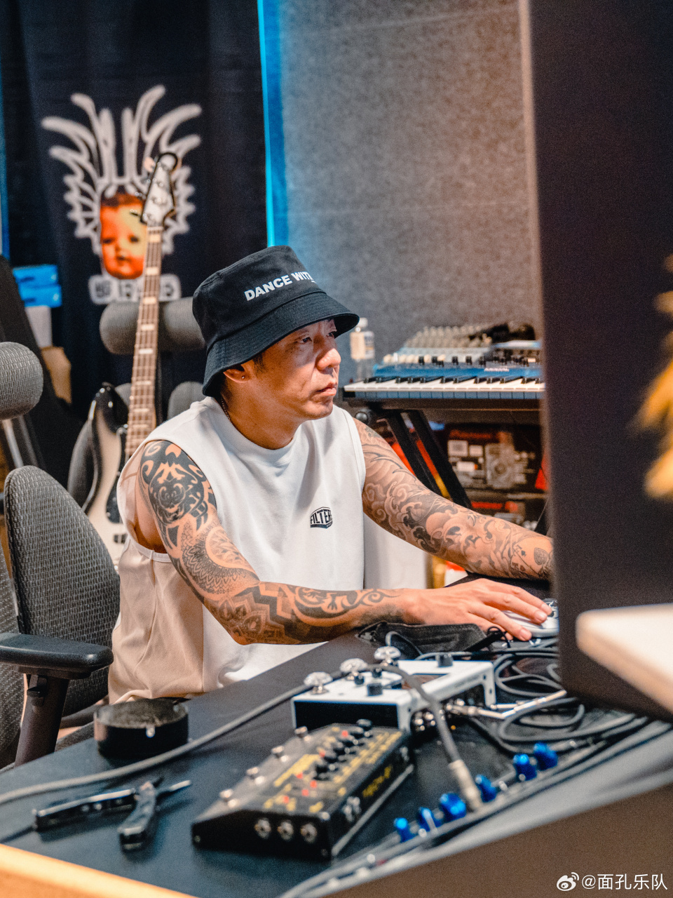 面孔乐队##面孔欧洋#  祝三哥面孔乐队欧洋 生日快乐98 dj界拳法