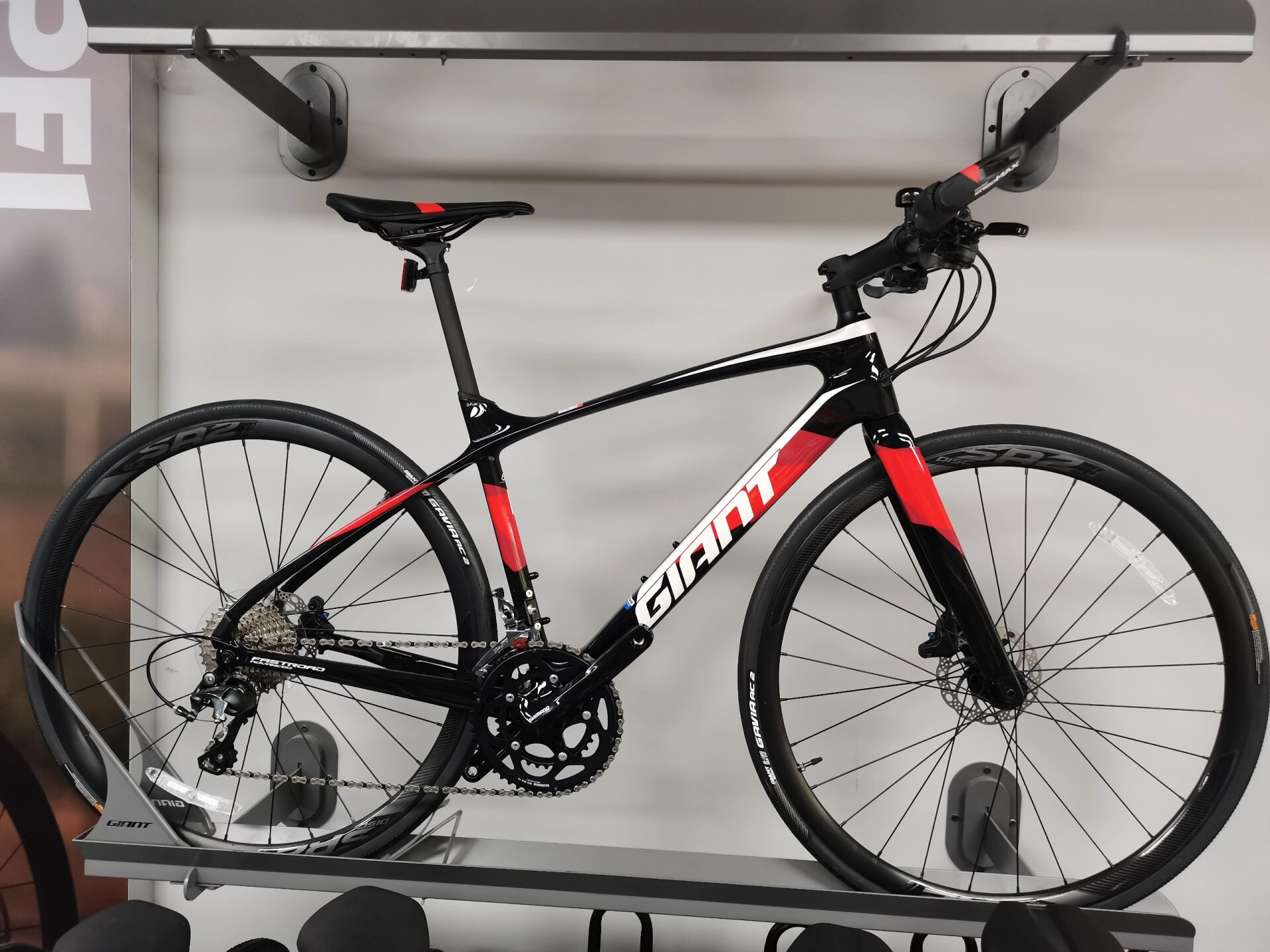 捷安特 碳纤维车架平把公路车