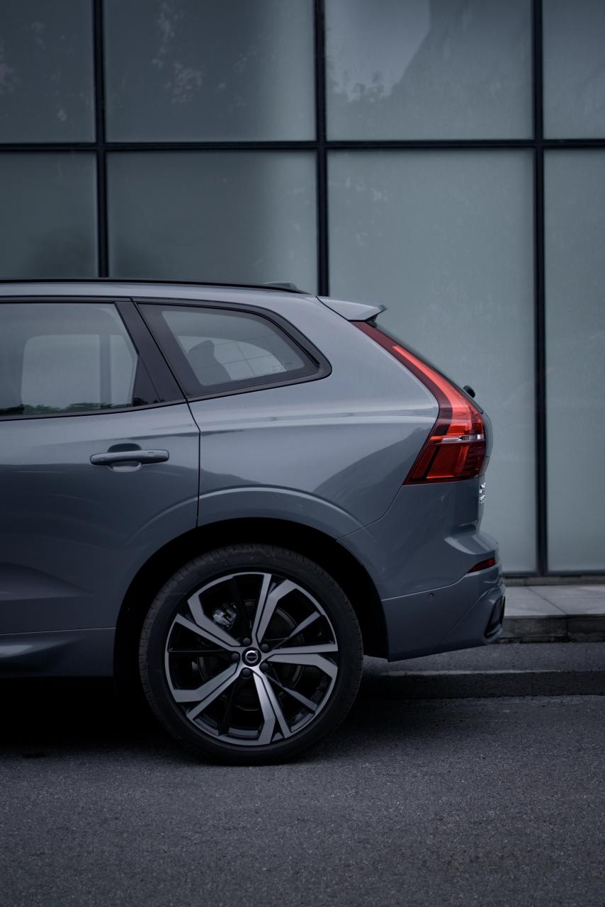 进来看看闪银灰运动版xc60