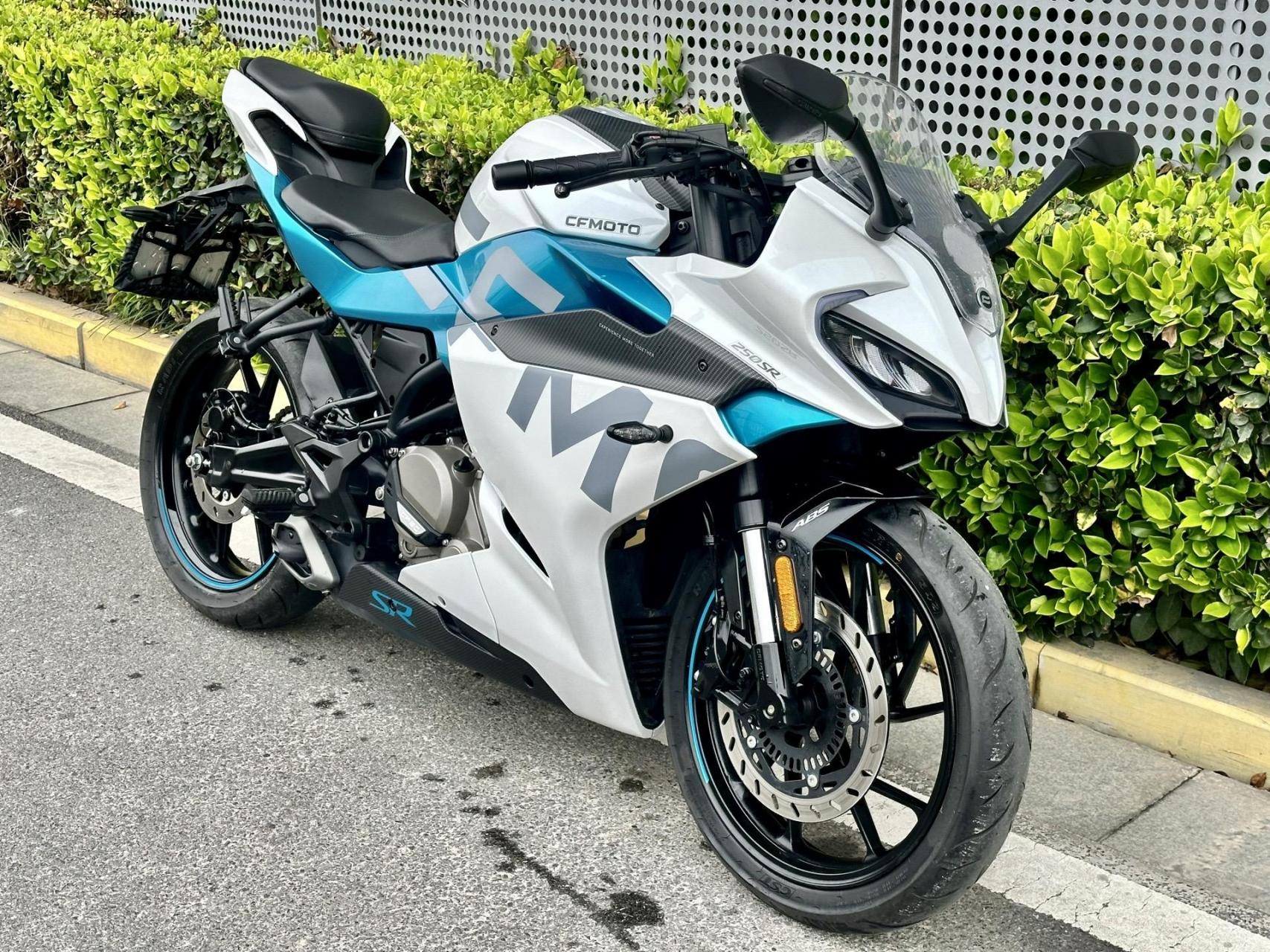 春风250sr.21.12月 春风sr250 仅2000多公里完美车况  价格11800.